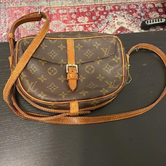 Authentic Rare Louis Vuitton Vintage Jeune Fille crossbody bag - Picture 1 of 8